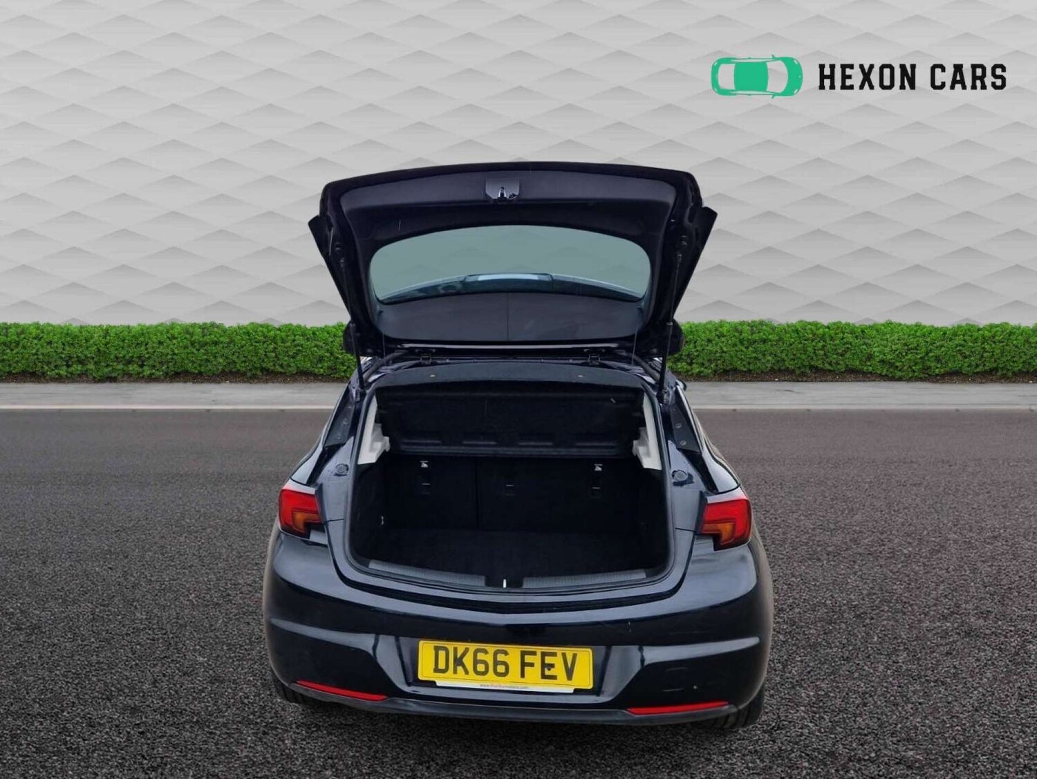 Used Vauxhall Astra 2017 for sale - 77833290: Photo 10