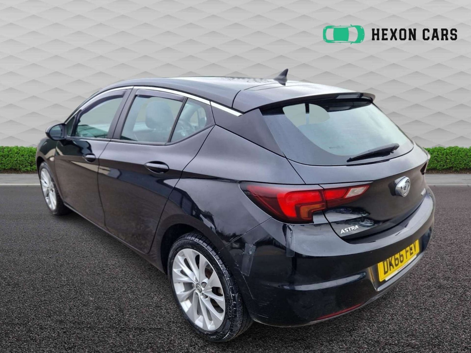 Used Vauxhall Astra 2017 for sale - 77833290: Photo 7