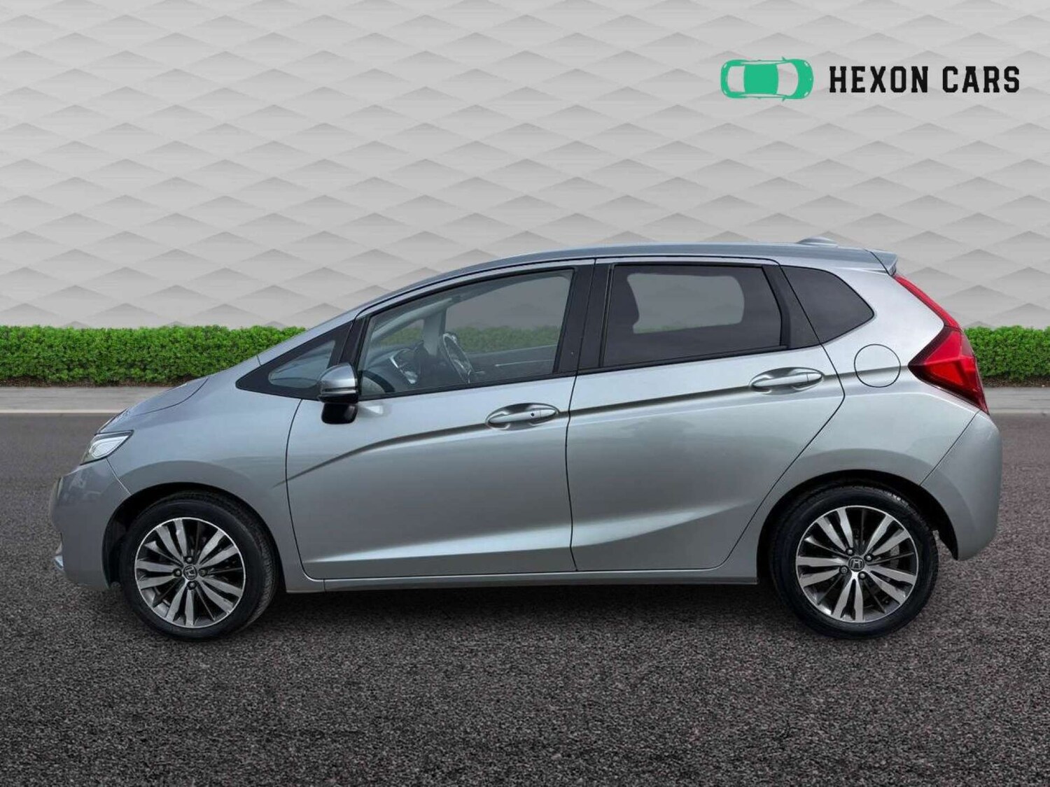 Used Honda Jazz 2016 for sale - 77880504: Photo 17