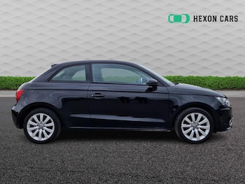 Used Audi A1 2013 for sale - 76255137: Photo 2