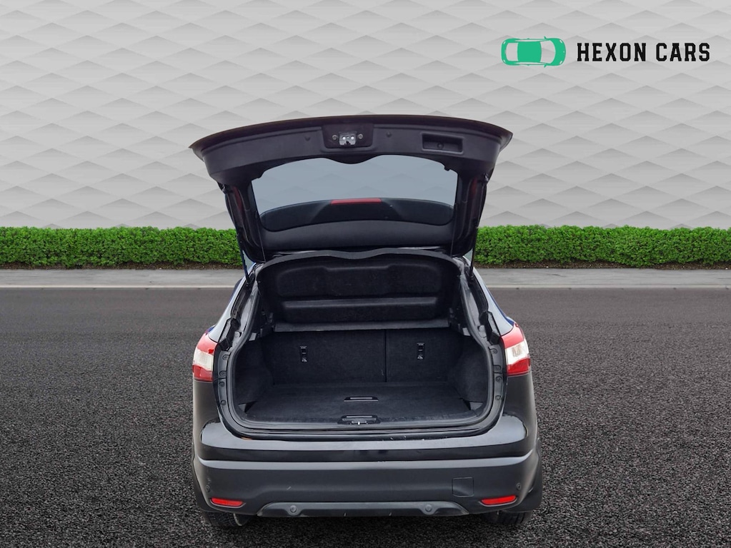 Used Nissan Qashqai 2017 for sale - 76589969: Photo 12