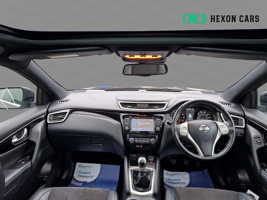 Used Nissan Qashqai 2017 for sale - 76589969: Photo 2