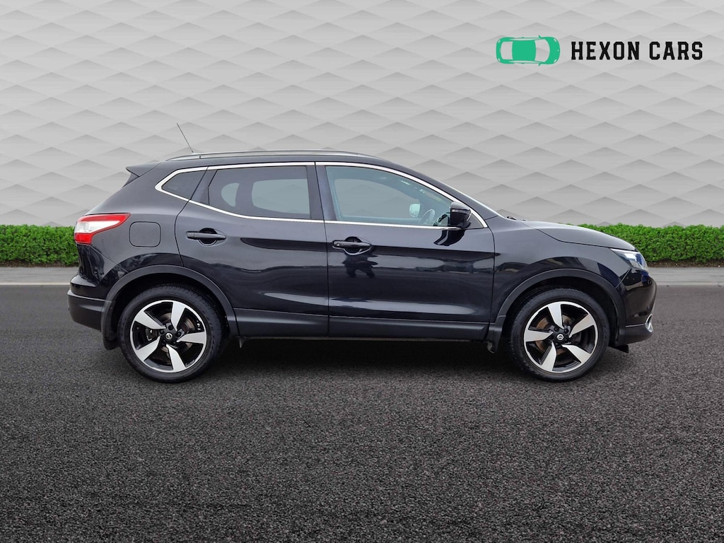Used Nissan Qashqai 2017 for sale - 76589969: Photo 3