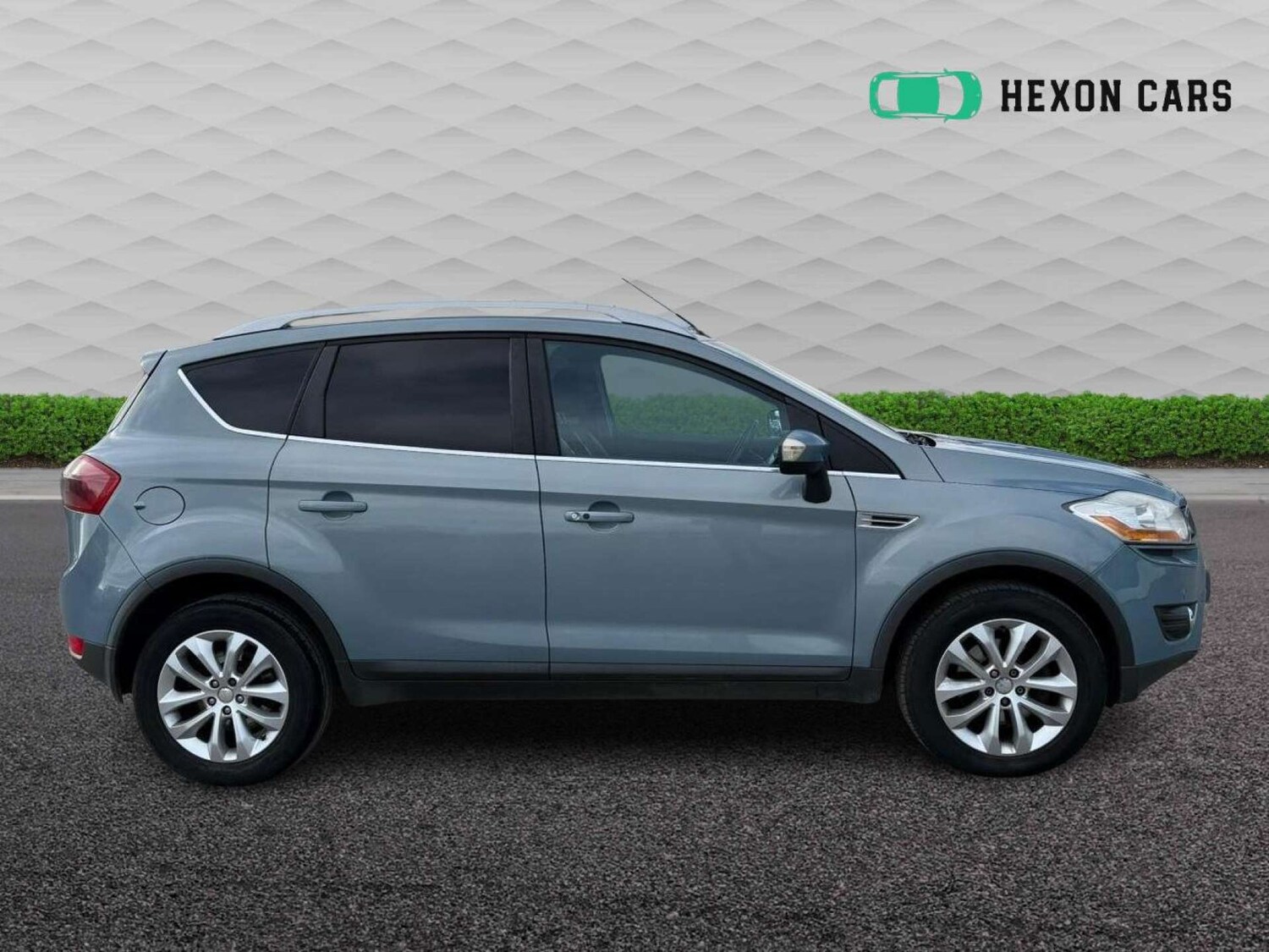 Used Ford Kuga 2009 for sale - 77850750: Photo 3