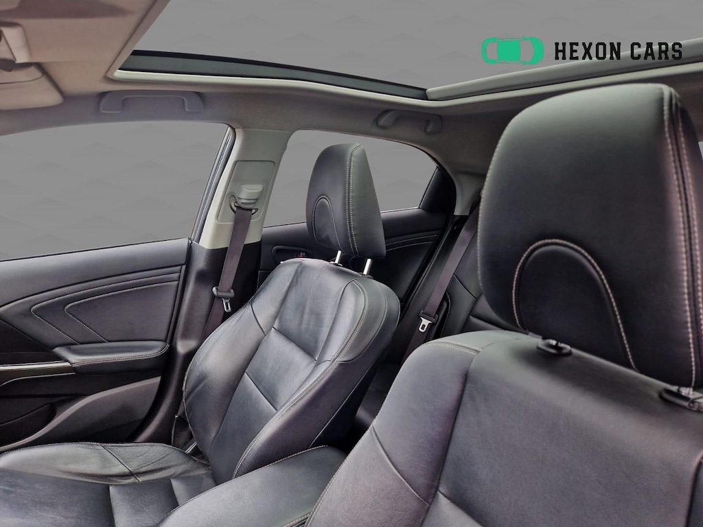 Used Honda Civic 2016 for sale - 76552581: Photo 13