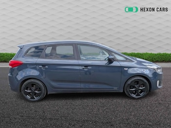 Used Kia Carens 2016 for sale - 79264972: Photo