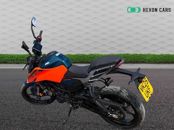 Used KTM 125 DUKE 2025 for sale - bike-79267190: Photo