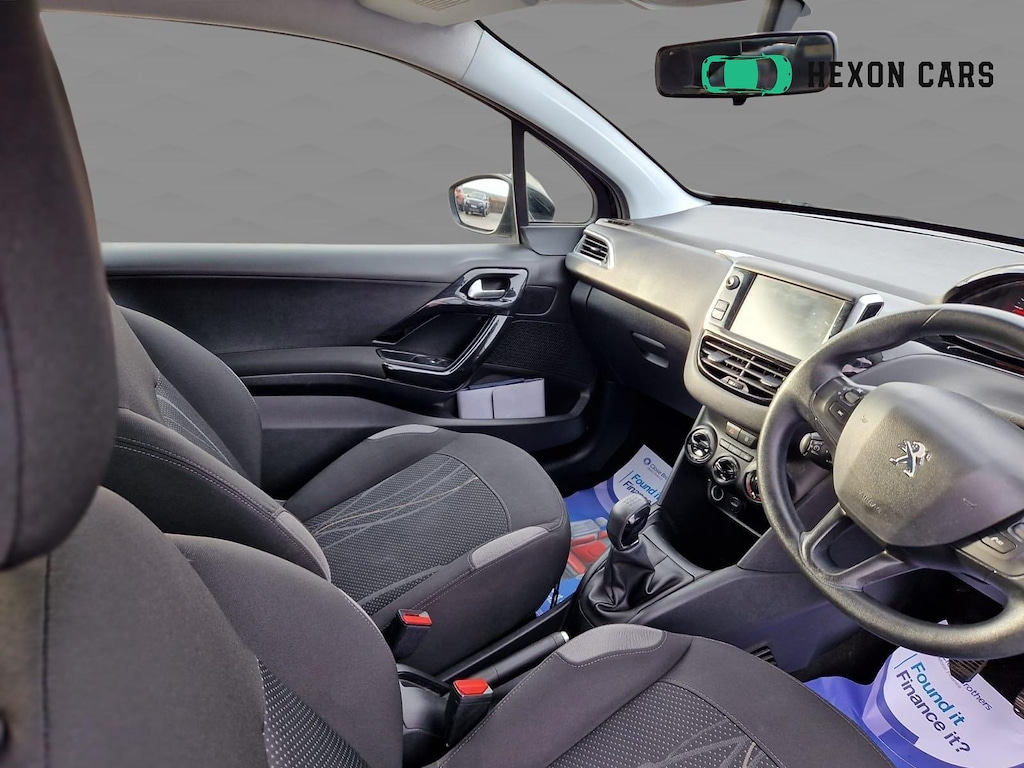 Used Peugeot 208 2012 for sale - 76889061: Photo 10