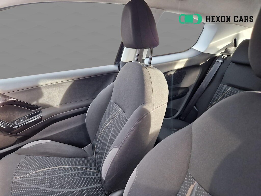 Used Peugeot 208 2012 for sale - 76889061: Photo 15