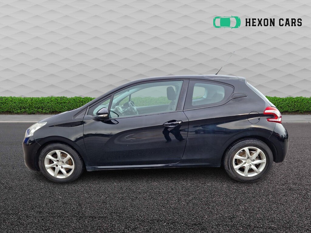 Used Peugeot 208 2012 for sale - 76889061: Photo 18