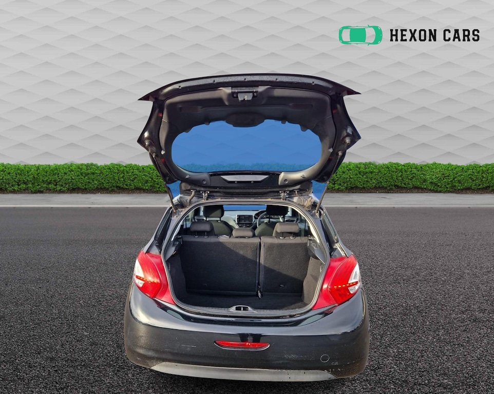 Used Peugeot 208 2012 for sale - 76889061: Photo 19