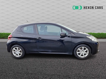 Used Peugeot 208 2012 for sale - 76889061: Photo