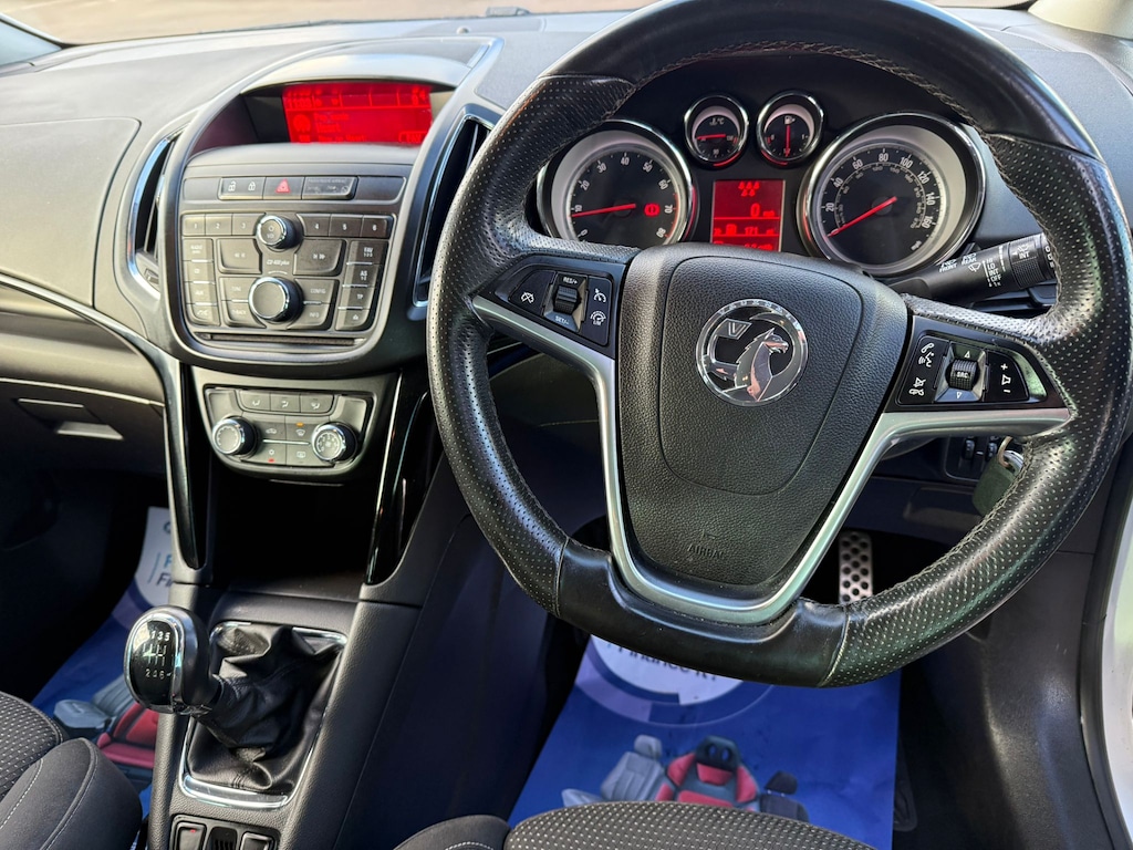 Used Vauxhall Zafira 2015 for sale - 77261949: Photo 25