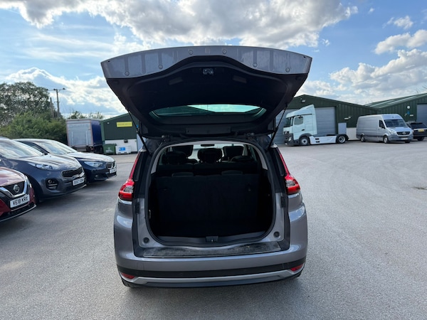 Used Renault Grand Scenic 2017 for sale - 75571526: Photo 22