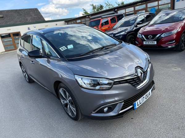 Used Renault Grand Scenic 2017 for sale - 75571526: Photo 27