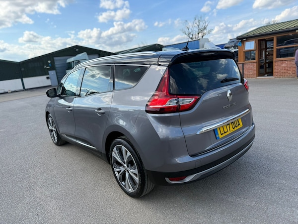 Used Renault Grand Scenic 2017 for sale - 75571526: Photo 7