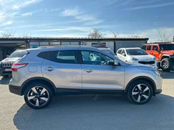 Used Nissan Qashqai 2015 for sale - 73938126: Photo