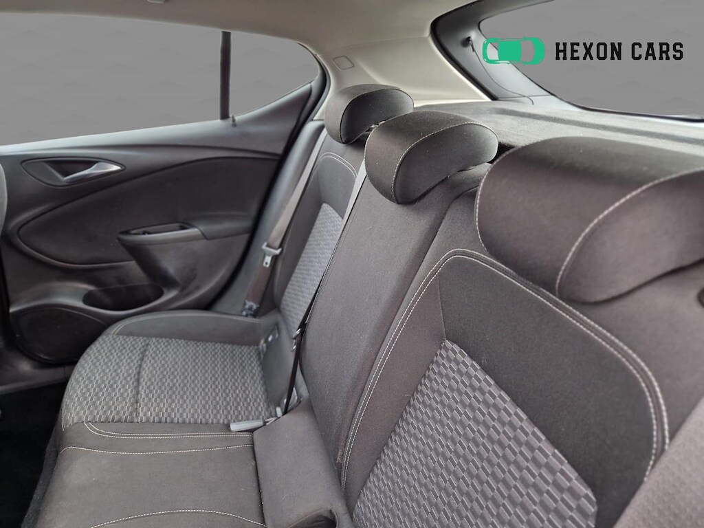 Used Vauxhall Astra 2018 for sale - 77472118: Photo 18