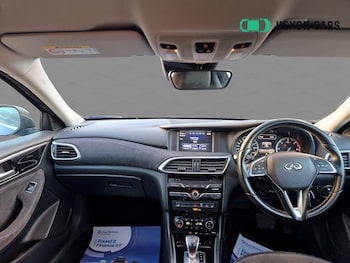 Used Infiniti Q30 2016 for sale - 76532333: Photo