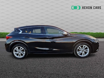 Used Infiniti Q30 2016 for sale - 76532333: Photo