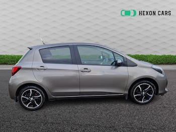 Used Toyota Yaris 2016 for sale - 76501627: Photo