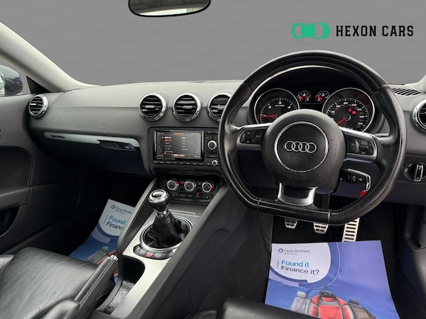 Used Audi TT 2011 for sale - 76285640: Photo 2