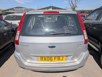 Used Ford Fusion 2006 for sale - 79502538: Photo