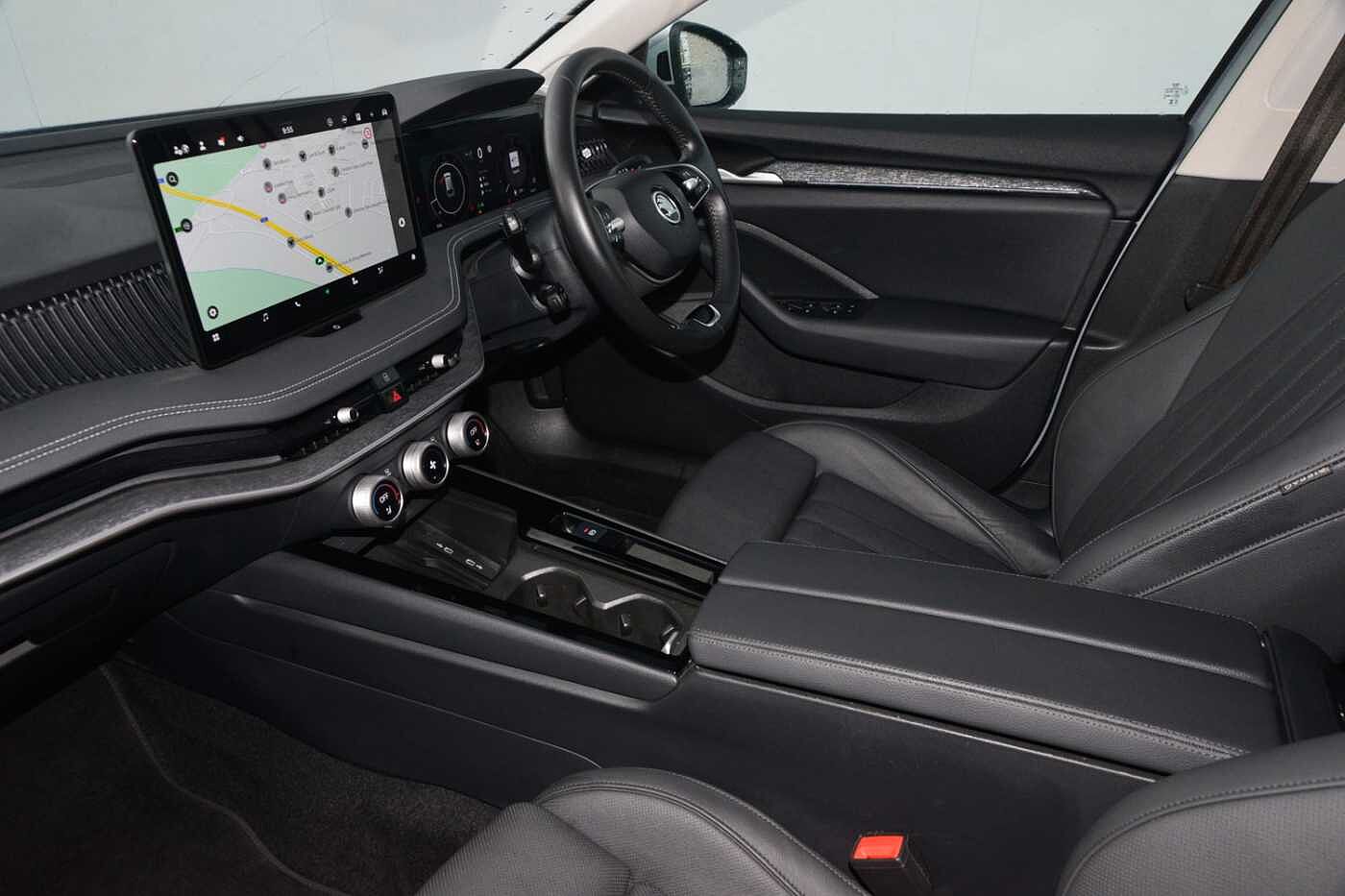 Used Skoda Superb 2024 for sale - 76677636: Photo 2