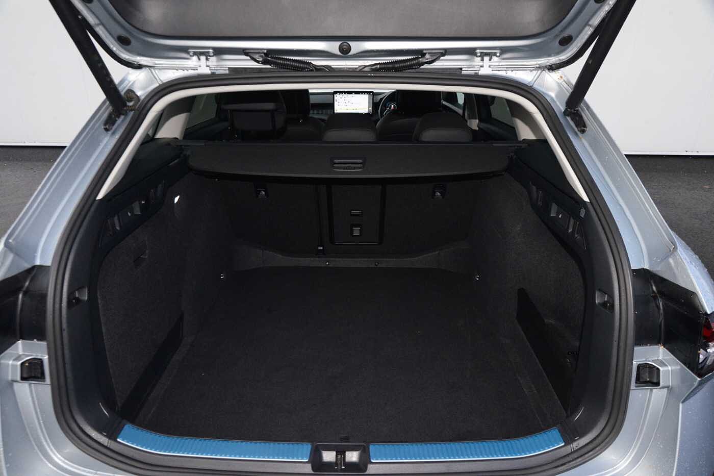 Used Skoda Superb 2024 for sale - 76677636: Photo 9