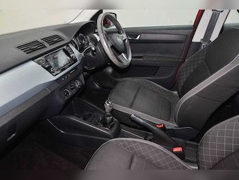 Used Skoda Fabia 2019 for sale - 76287475: Photo 2
