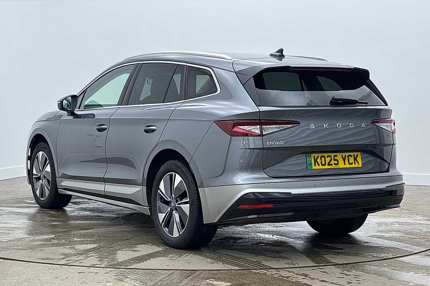 Used Skoda Enyaq 2025 for sale - 77961532: Photo 3