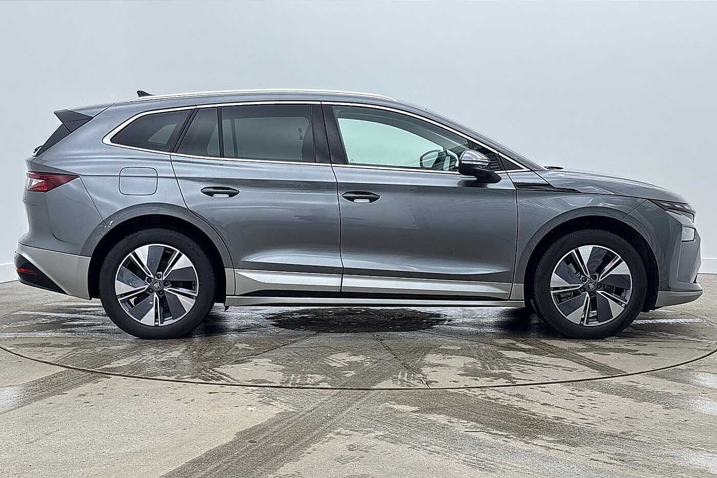 Used Skoda Enyaq 2025 for sale - 77961532: Photo 4