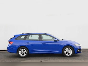 Used Skoda Octavia 2023 for sale - 77864421: Photo