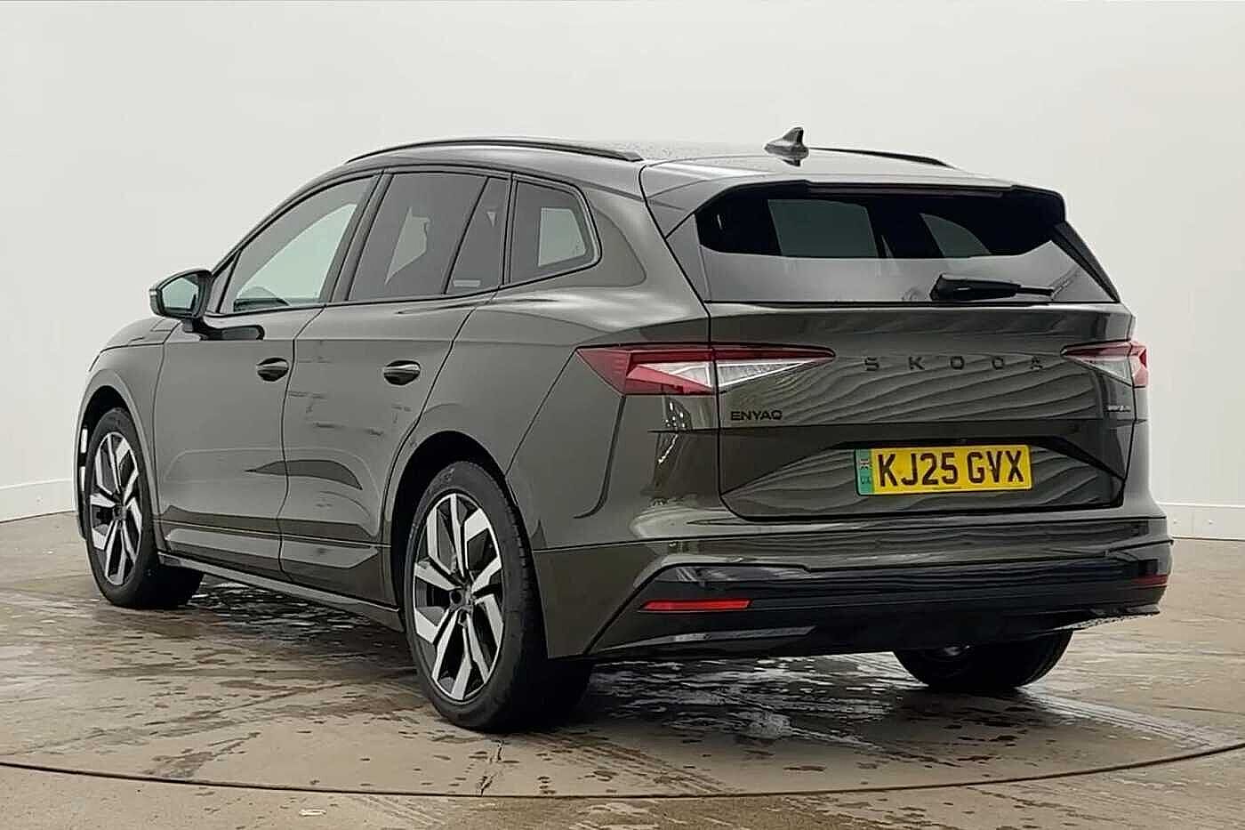 Used Skoda Enyaq 2025 for sale - 77961534: Photo 3