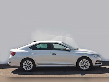 Used Skoda Octavia 2023 for sale - 76287476: Photo 4