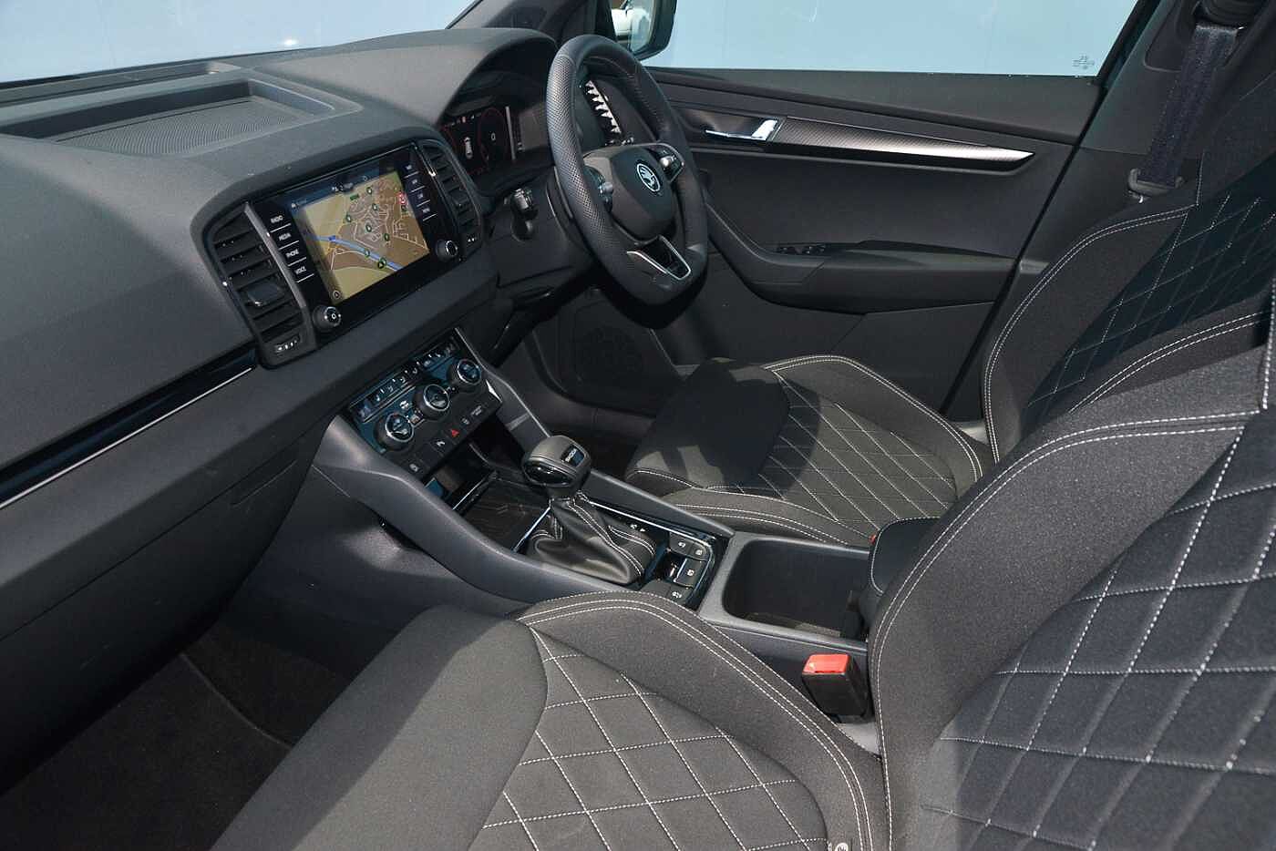 Used Skoda Karoq 2024 for sale - 76677829: Photo 2