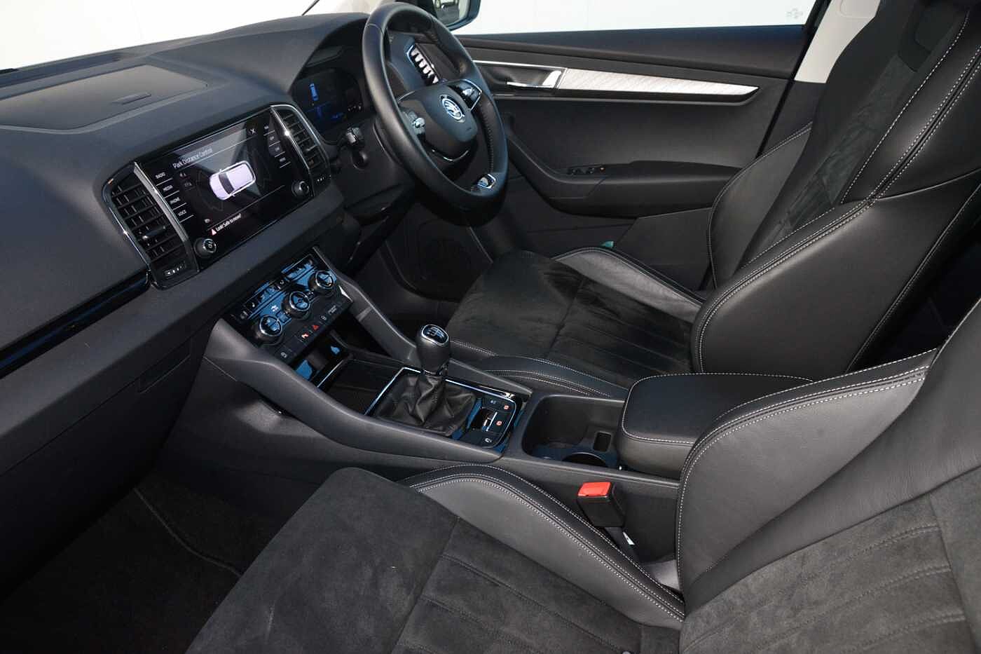 Used Skoda Karoq 2023 for sale - 76391132: Photo 2