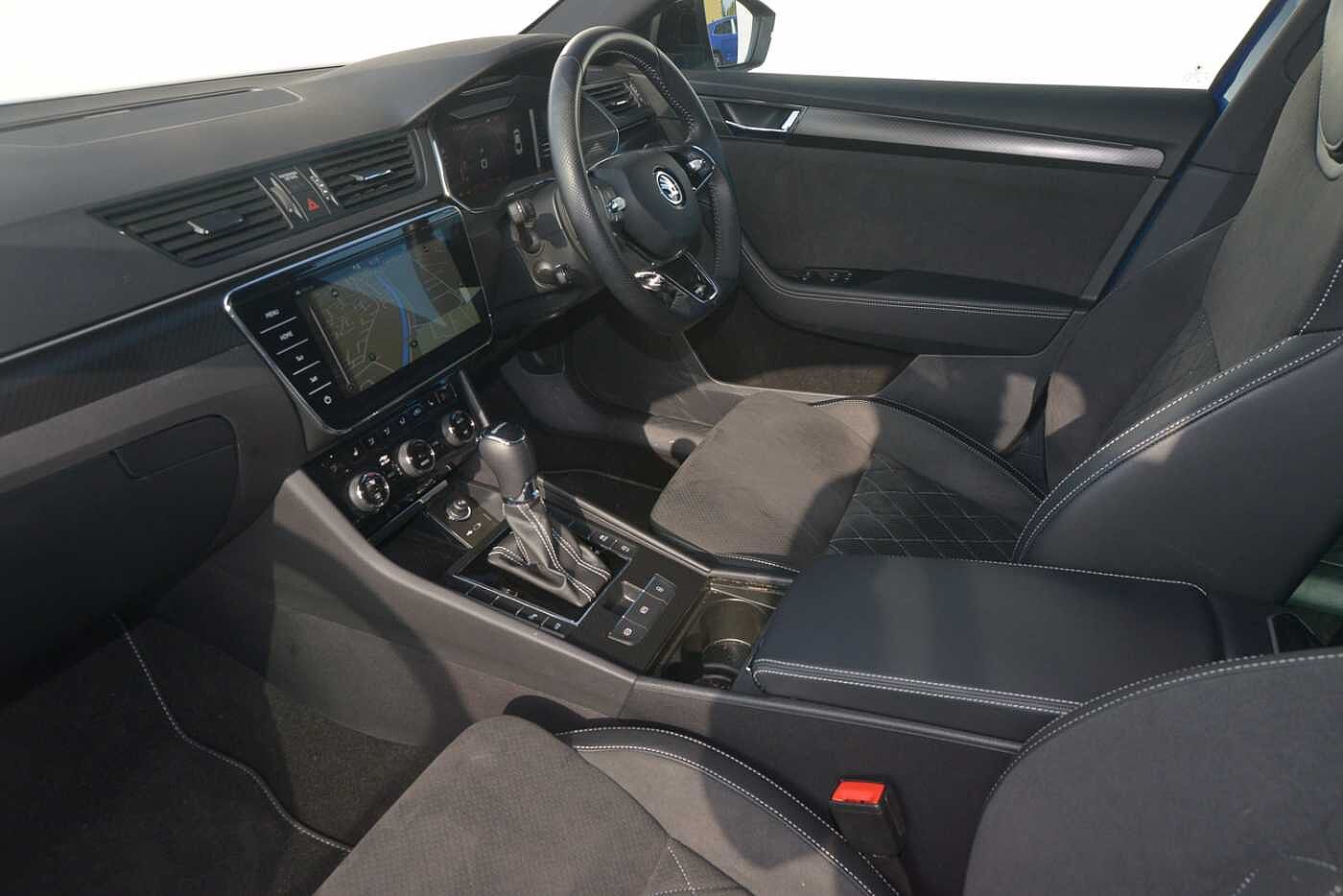 Used Skoda Superb 2023 for sale - 76676556: Photo 2