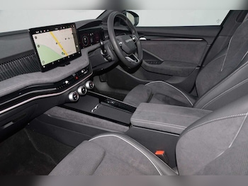 Used Skoda Superb 2025 for sale - 77653611: Photo