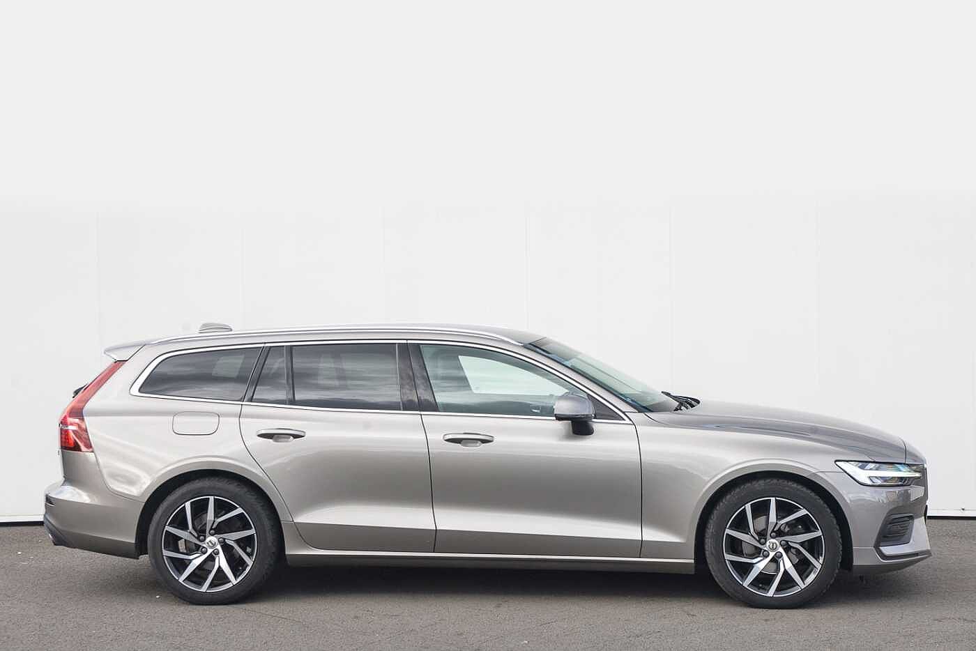 Used Volvo V60 2020 for sale - 77194969: Photo 4