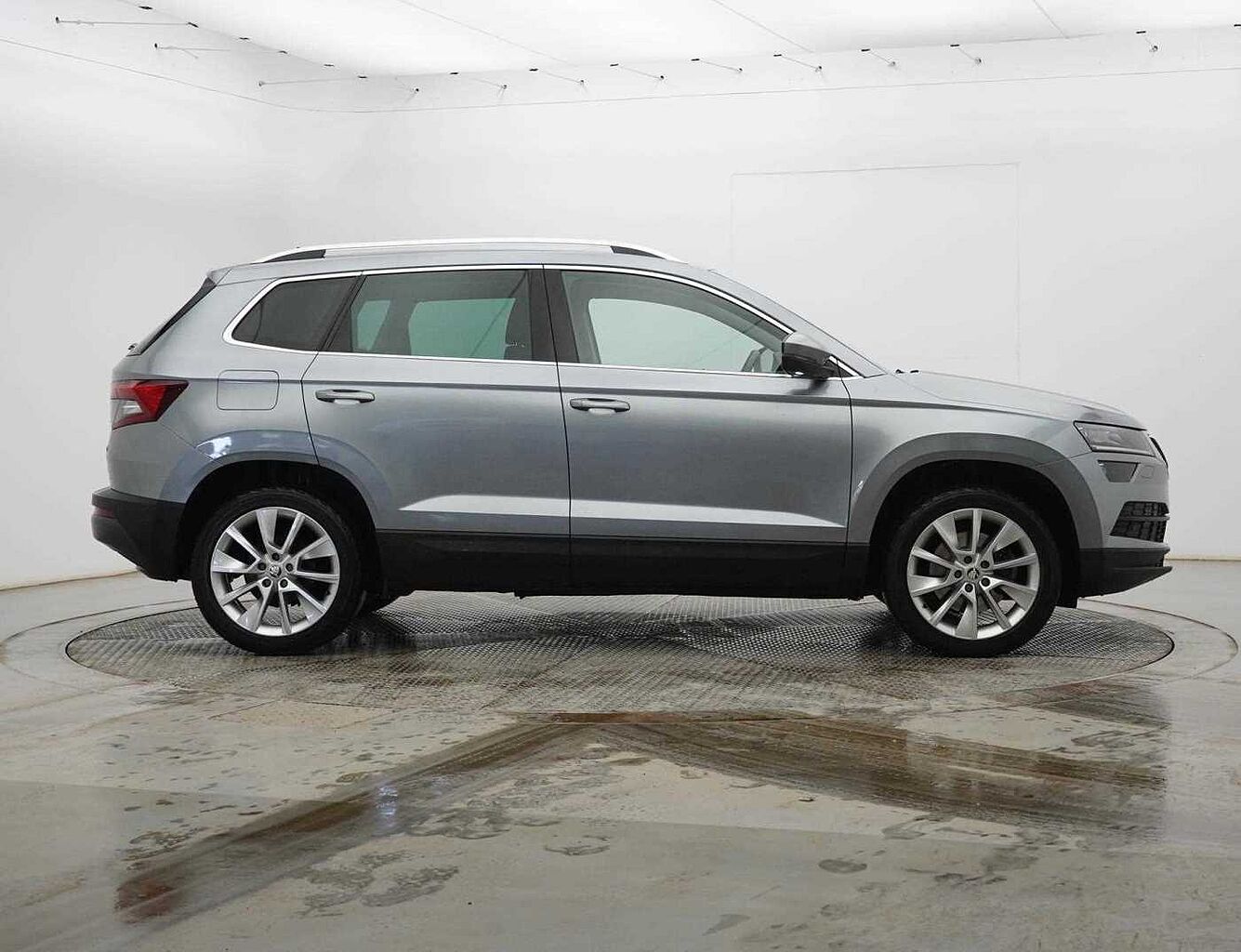 Used Skoda Karoq 2018 for sale - 77888038: Photo 4