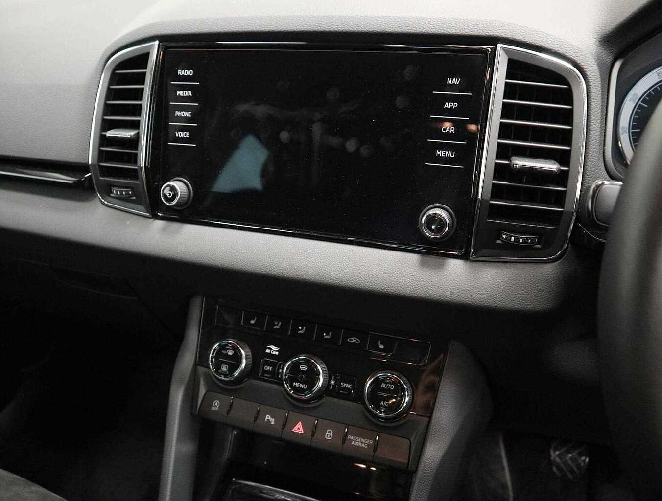 Used Skoda Karoq 2018 for sale - 77888038: Photo 8