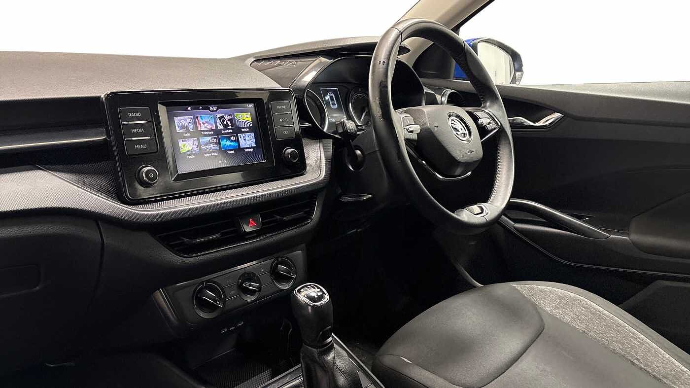 Used Skoda Fabia 2022 for sale - 77661830: Photo 2