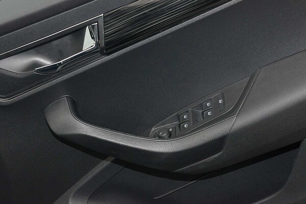 Used Skoda Karoq 2022 for sale - 76287482: Photo 10