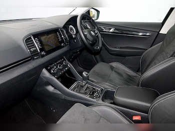 Used Skoda Karoq 2022 for sale - 76287482: Photo 2