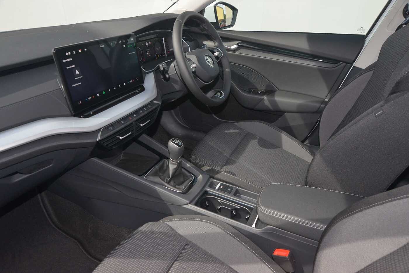 Used Skoda Octavia 2024 for sale - 76676779: Photo 2