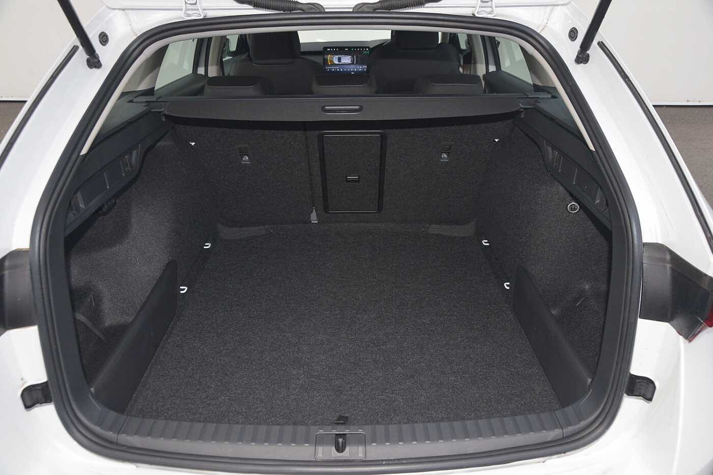 Used Skoda Octavia 2024 for sale - 76676779: Photo 7