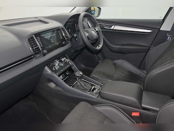 Used Skoda Karoq 2024 for sale - 76677001: Photo