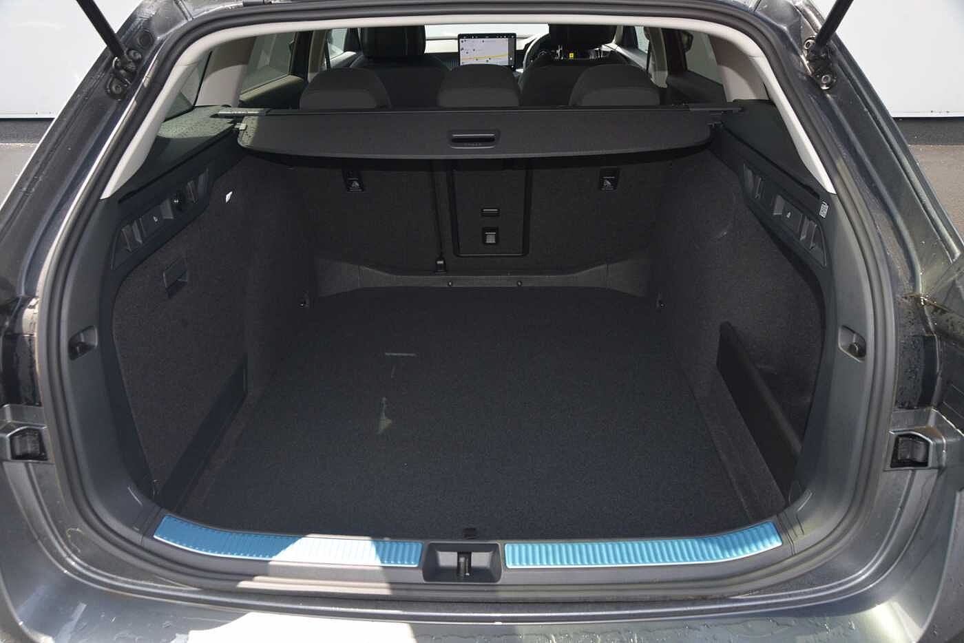 Used Skoda Superb 2024 for sale - 76677071: Photo 9