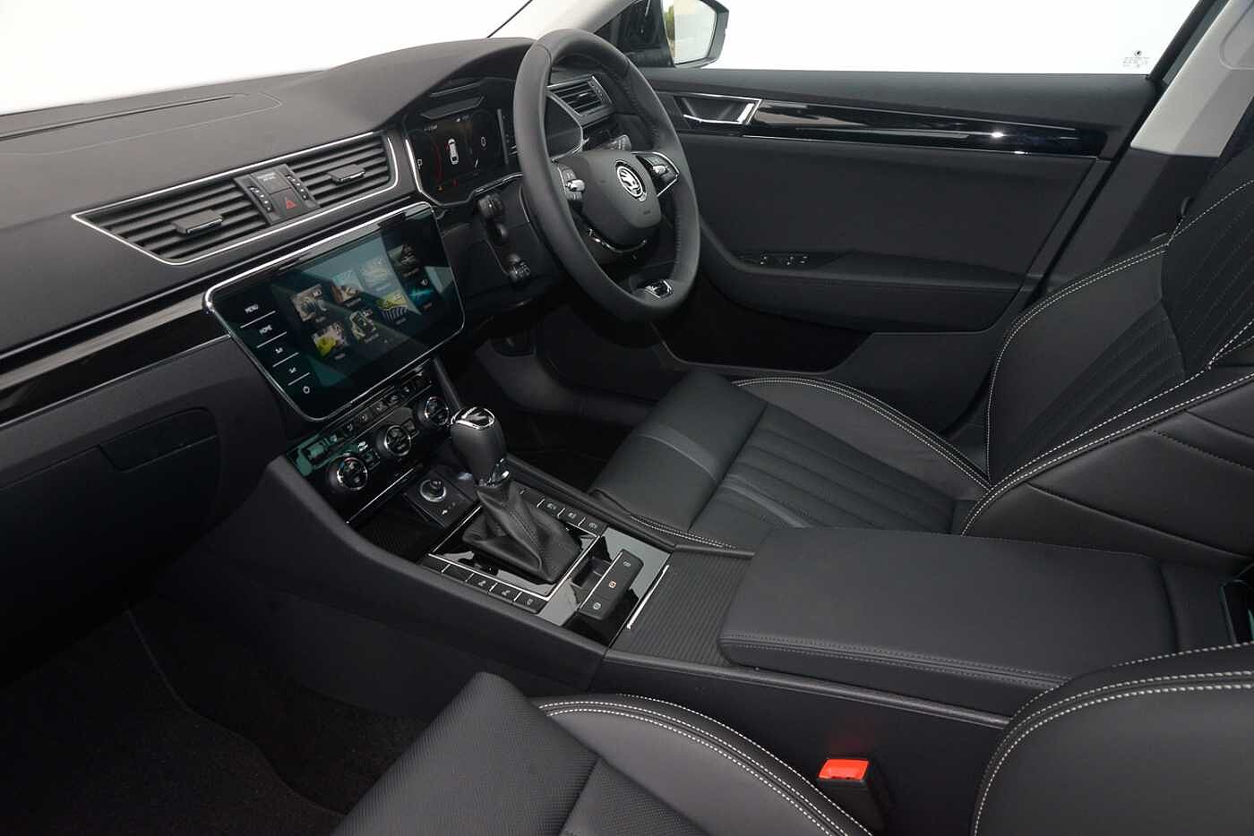 Used Skoda Superb 2024 for sale - 76774713: Photo 2